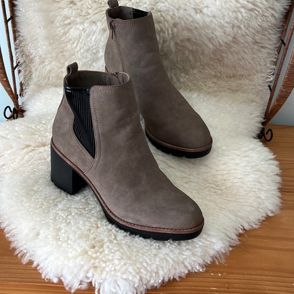 Naturalizer Madelynn Gore Boots / Size 8.5 - Picture 1 of 6